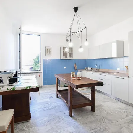 2 Bedroom Beautiful In San Martino Buon Apartment