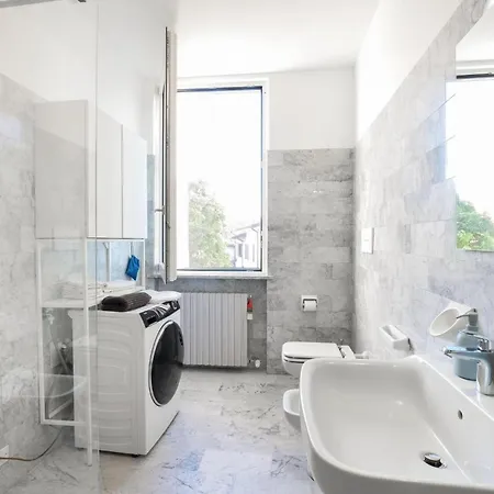 Apartment 2 Bedroom Beautiful In San Martino Buon *