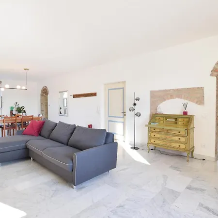 2 Bedroom Beautiful In San Martino Buon Apartment San Martino Buon Albergo